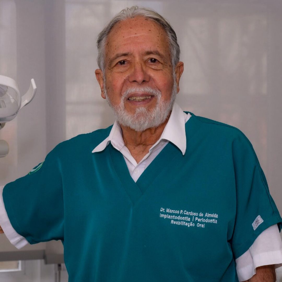 Dr. Marcos <br />Cardoso de Almeida